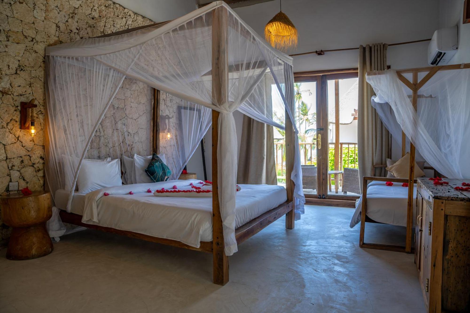 Natural Park Villa Resort Pingwe Buitenkant foto