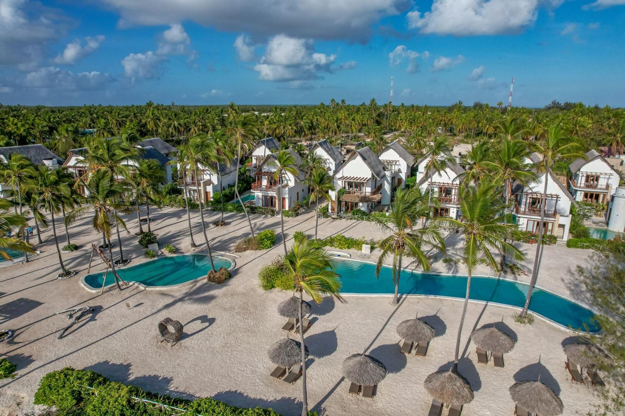 Natural Park Villa Resort Pingwe Buitenkant foto